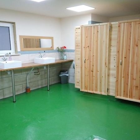 Camping Pod Heaven Brackla Esterno foto