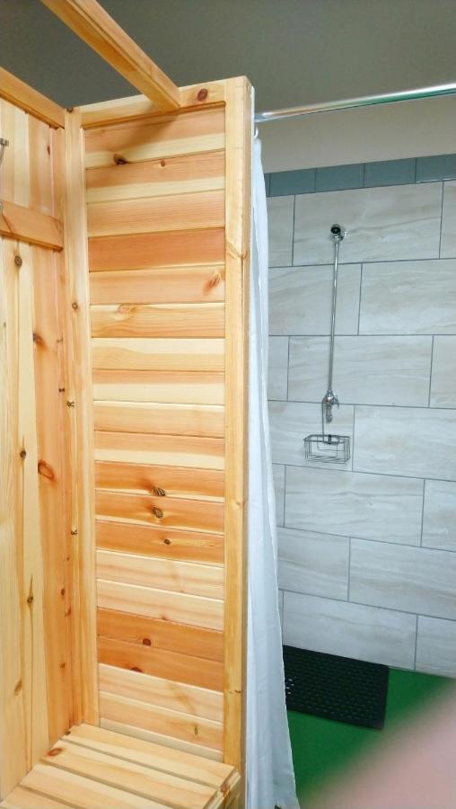 Camping Pod Heaven Brackla Esterno foto