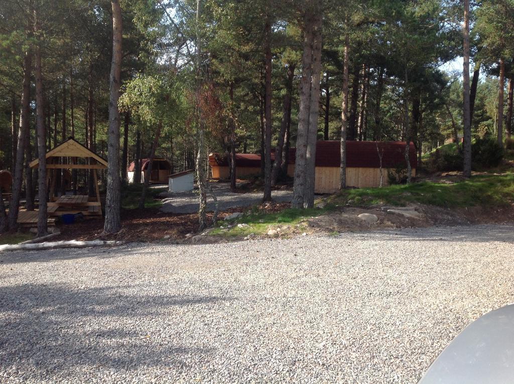 Camping Pod Heaven Brackla Esterno foto