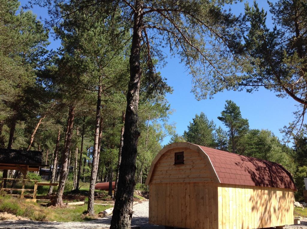 Camping Pod Heaven Brackla Esterno foto